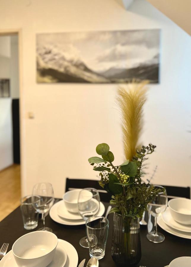 Urbanstays Landstrasse - Center - Near Casino Apartment *